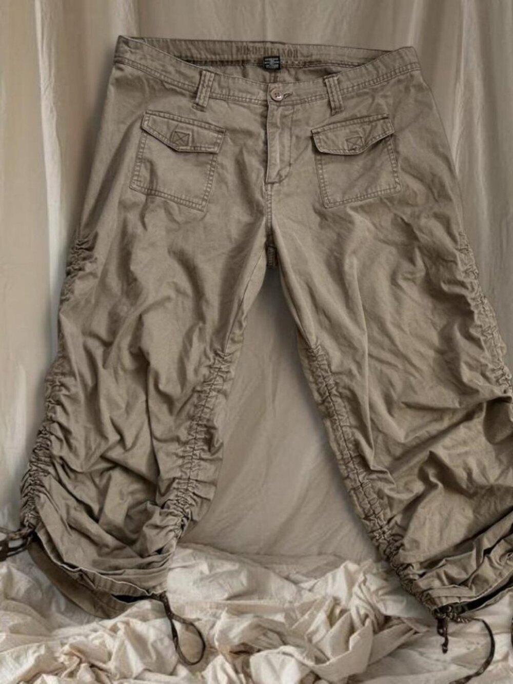 Y2K Light Brown / Gray Utility Low Rise Cargo Capris by Misdemeanor ⭐️ Crop Pant